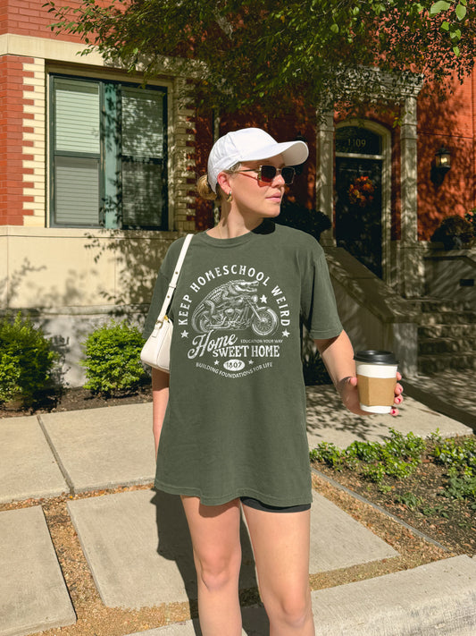 keep homeschool weird ✨ comfort colors